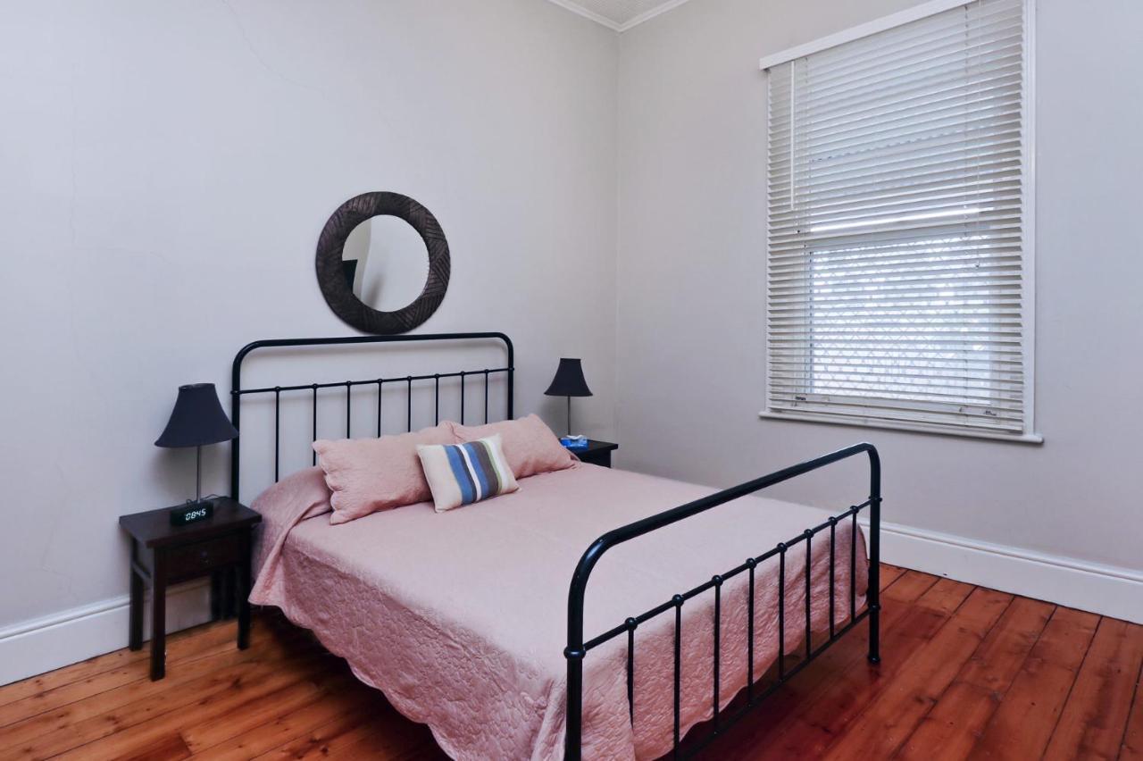 Maeville Cottage 브로큰힐 객실 사진